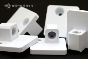 樹脂加工　プラスチック加工　PVC(塩ビ 白)　大阪　コストダウン